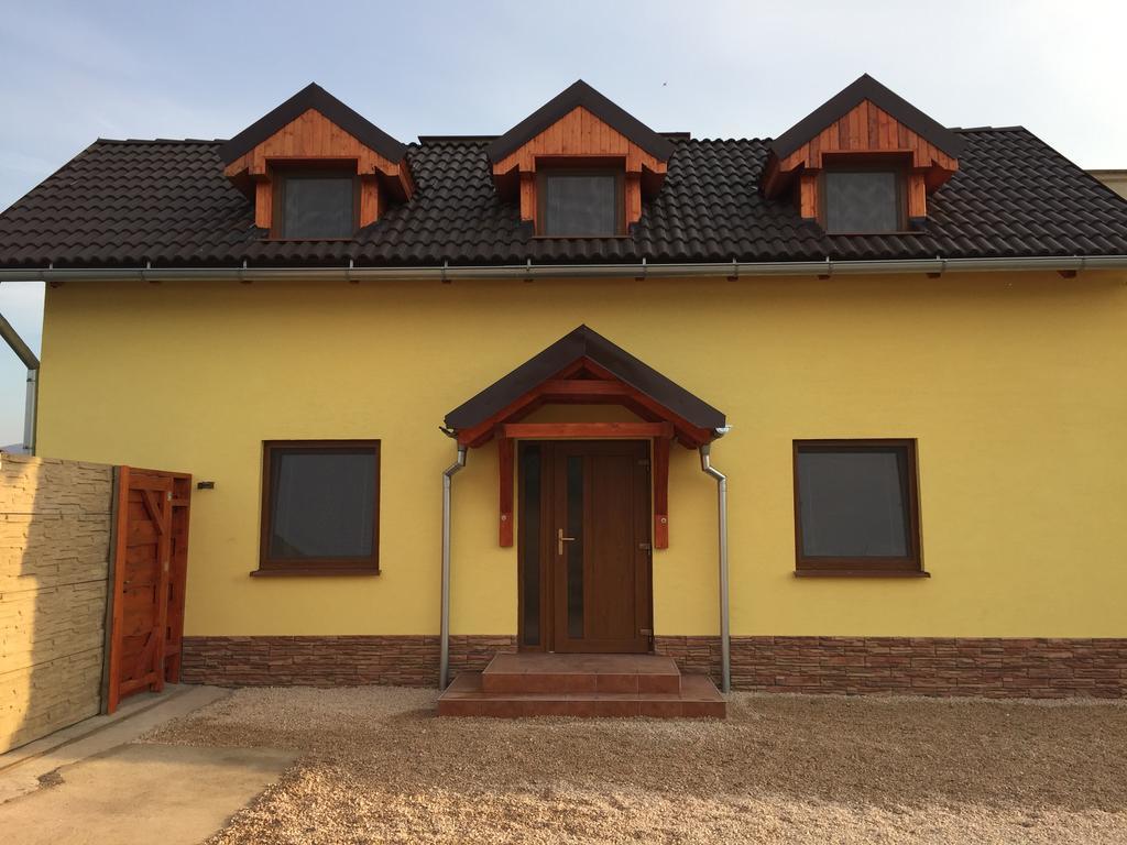 Ubytovanie Joli Jovice ภายนอก รูปภาพ