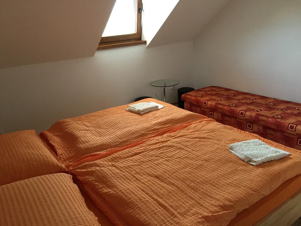 Ubytovanie Joli Jovice ภายนอก รูปภาพ
