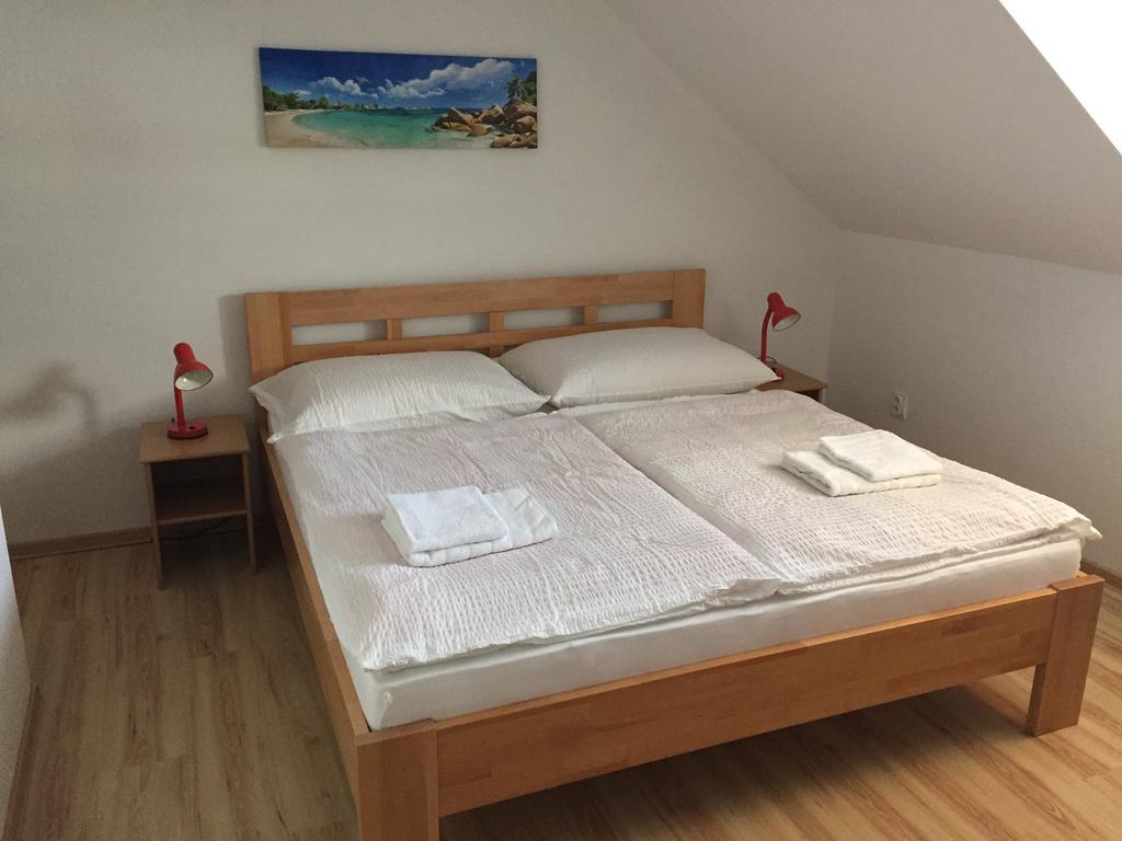Ubytovanie Joli Jovice ภายนอก รูปภาพ